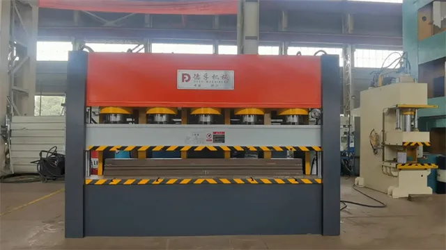 Hidrolik Metal Kapı Kabartma Presi