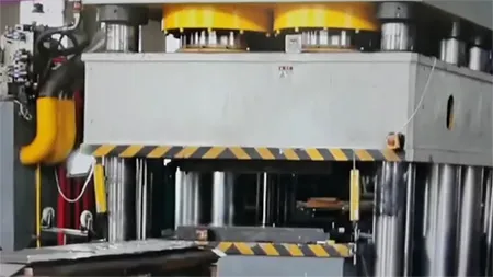 Metal Kapı Üretimi için Hidrolik Pres